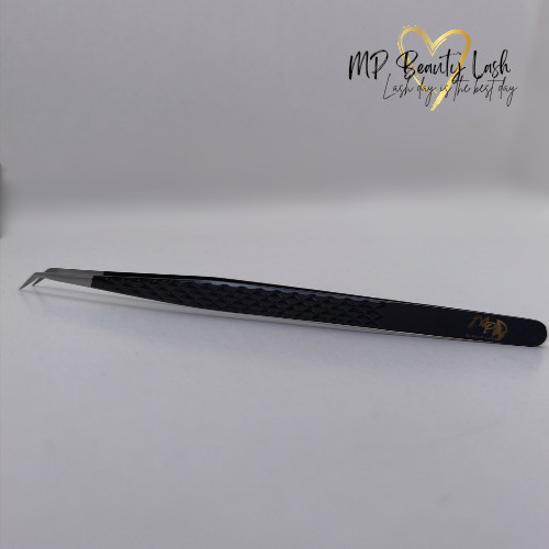 MP Beauty Black Izoláló csipesz extra vékony fejrésszel