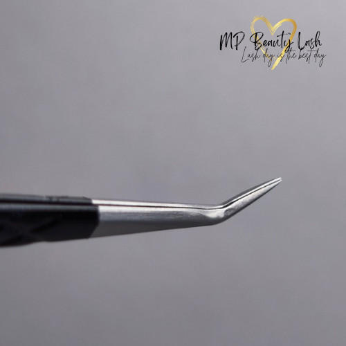 MP Beauty Black Izoláló csipesz extra vékony fejrésszel
